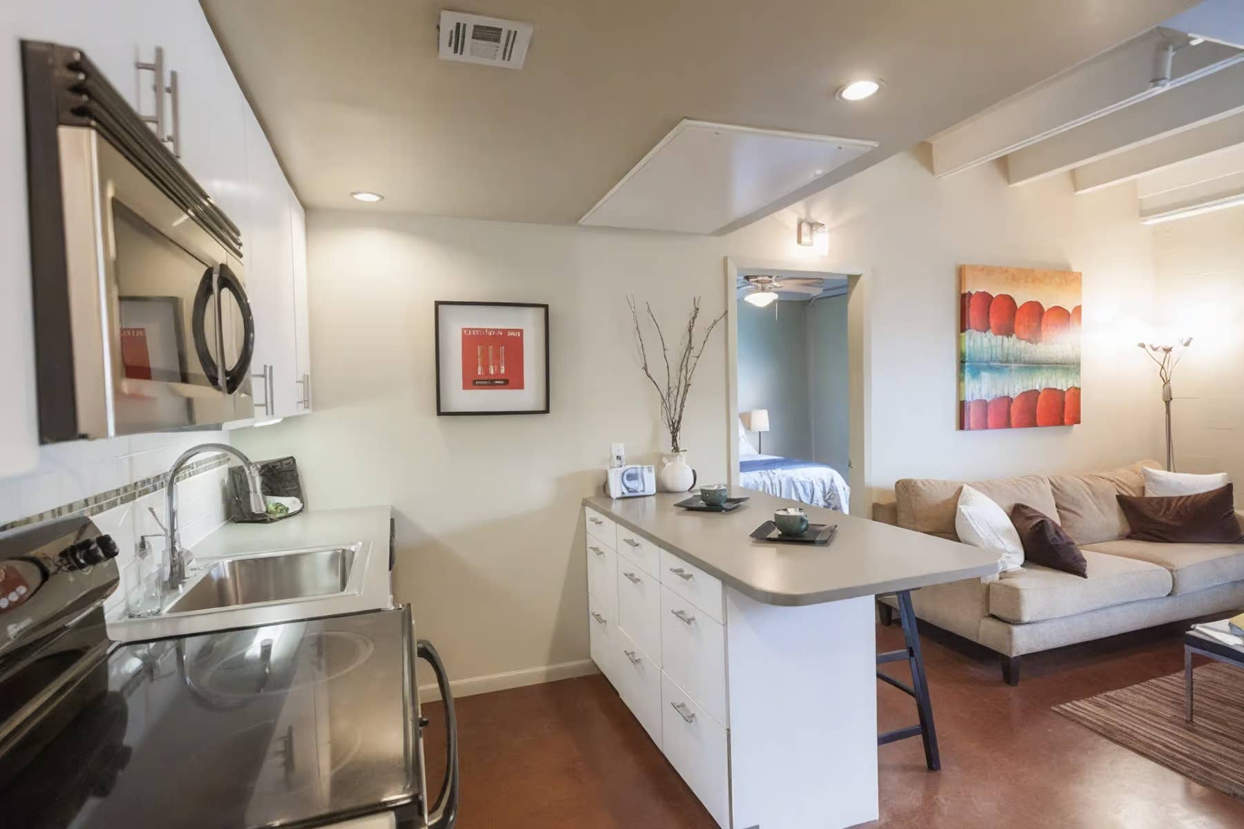 $1800 2X2 WAMPUS APARTMENT SUBLEASE