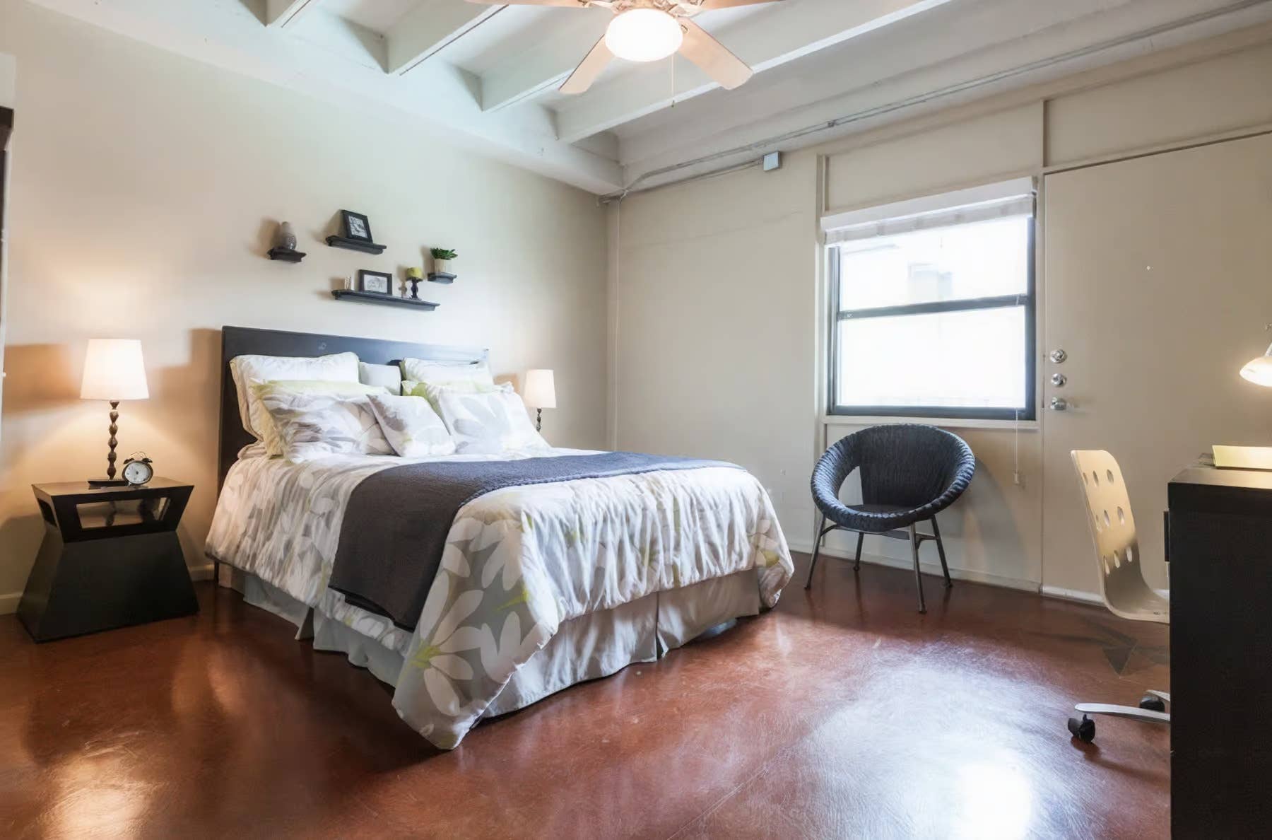$1800 2X2 WAMPUS APARTMENT SUBLEASE