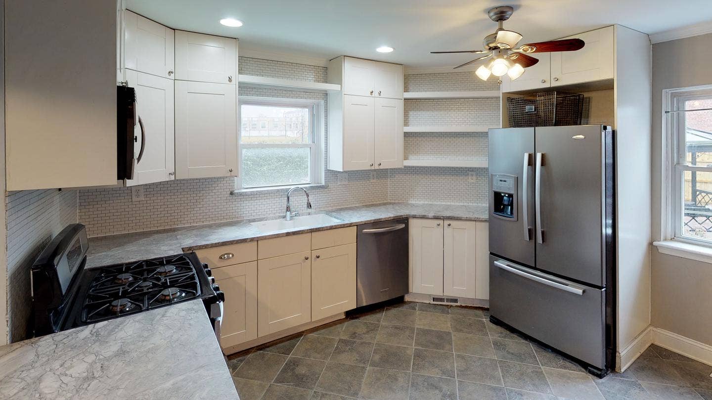 1 BR in Washington