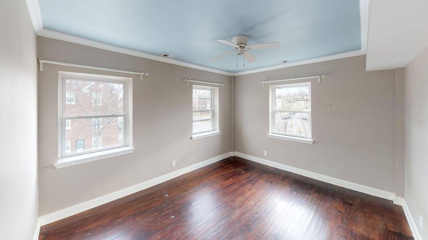 1 BR in Washington