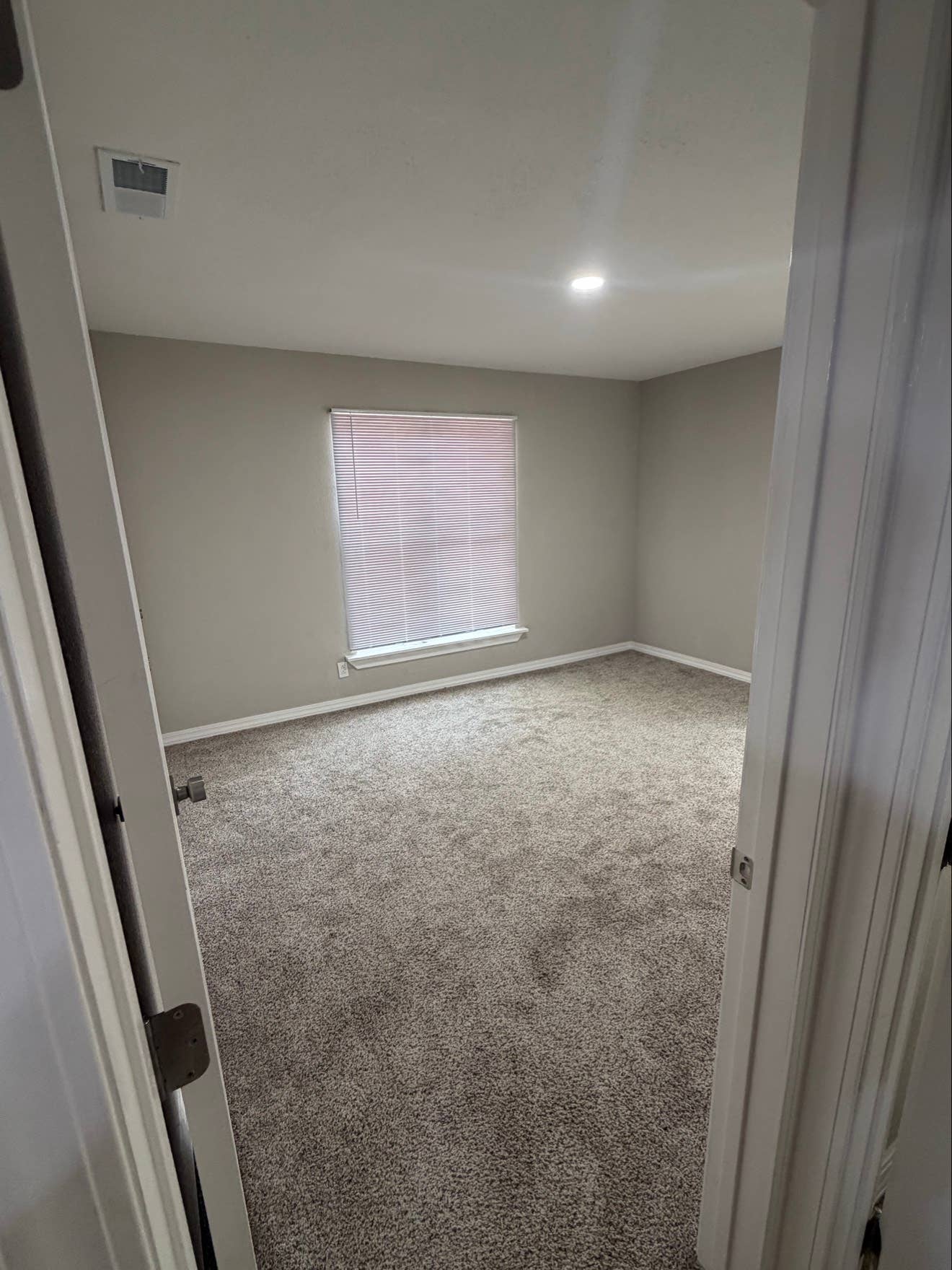 Female Room White Rock Lake! Nov 1