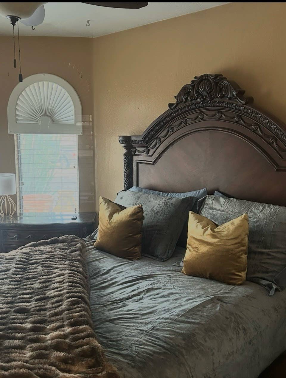Queen Suite Utilizes Included