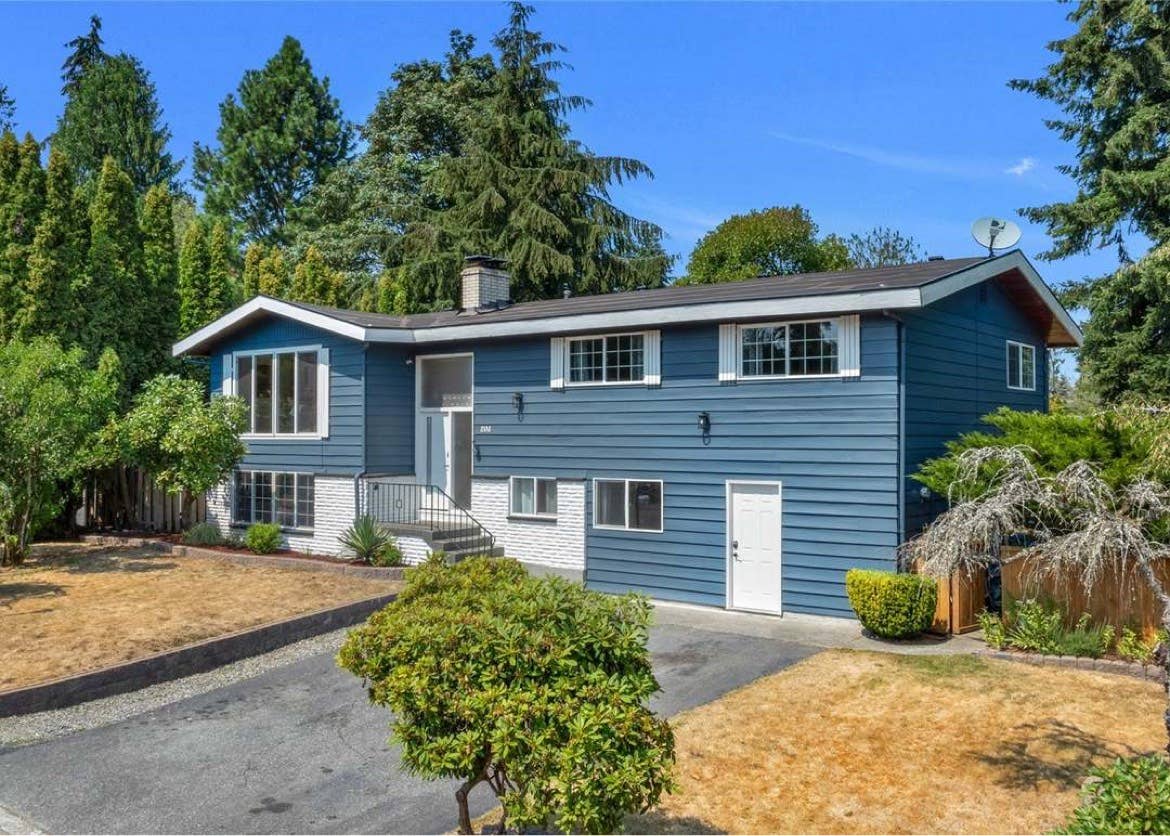 House rooms for rent near lightrail