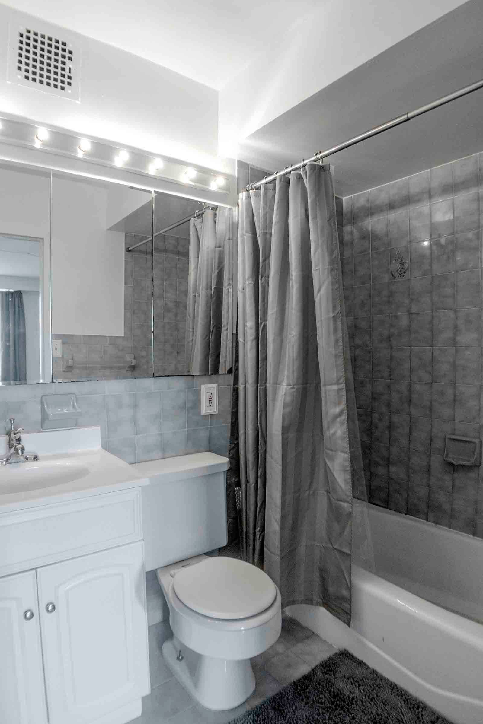 12x10' 2Story 3Bath WashDry Terrace