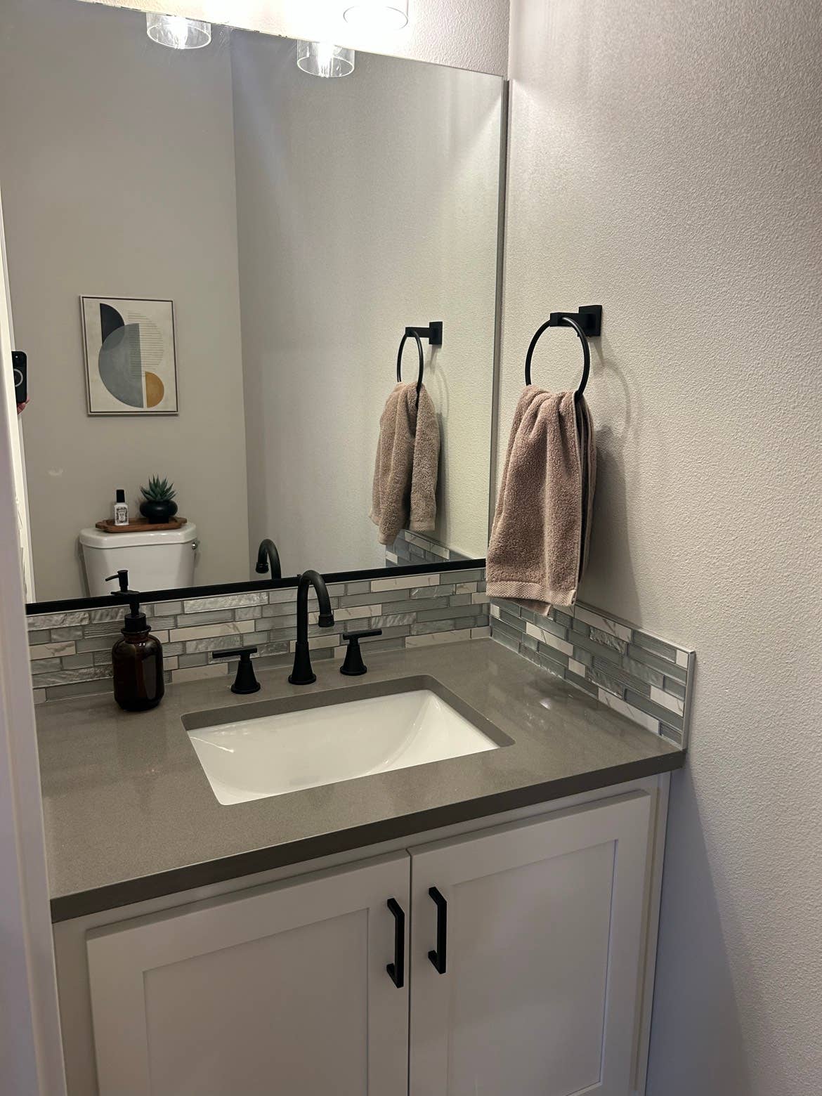 Rooms for rent in newer home