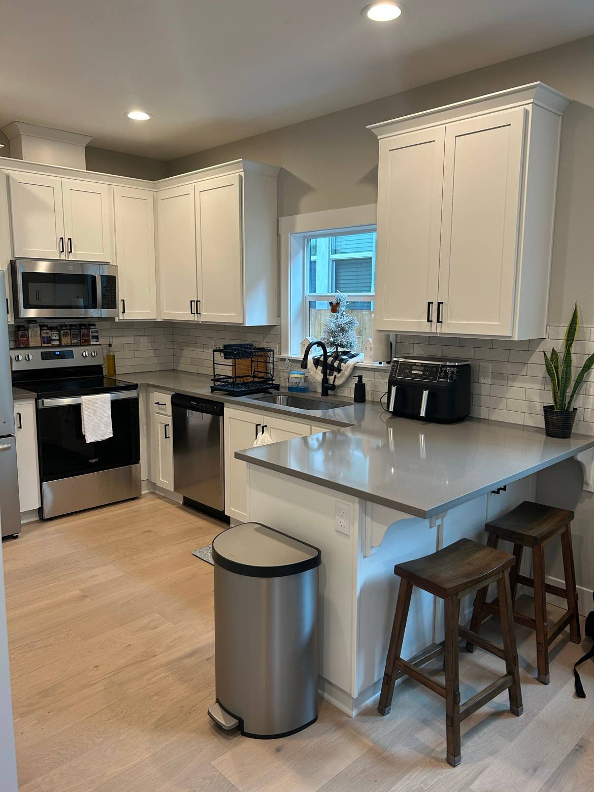 Rooms for rent in newer home