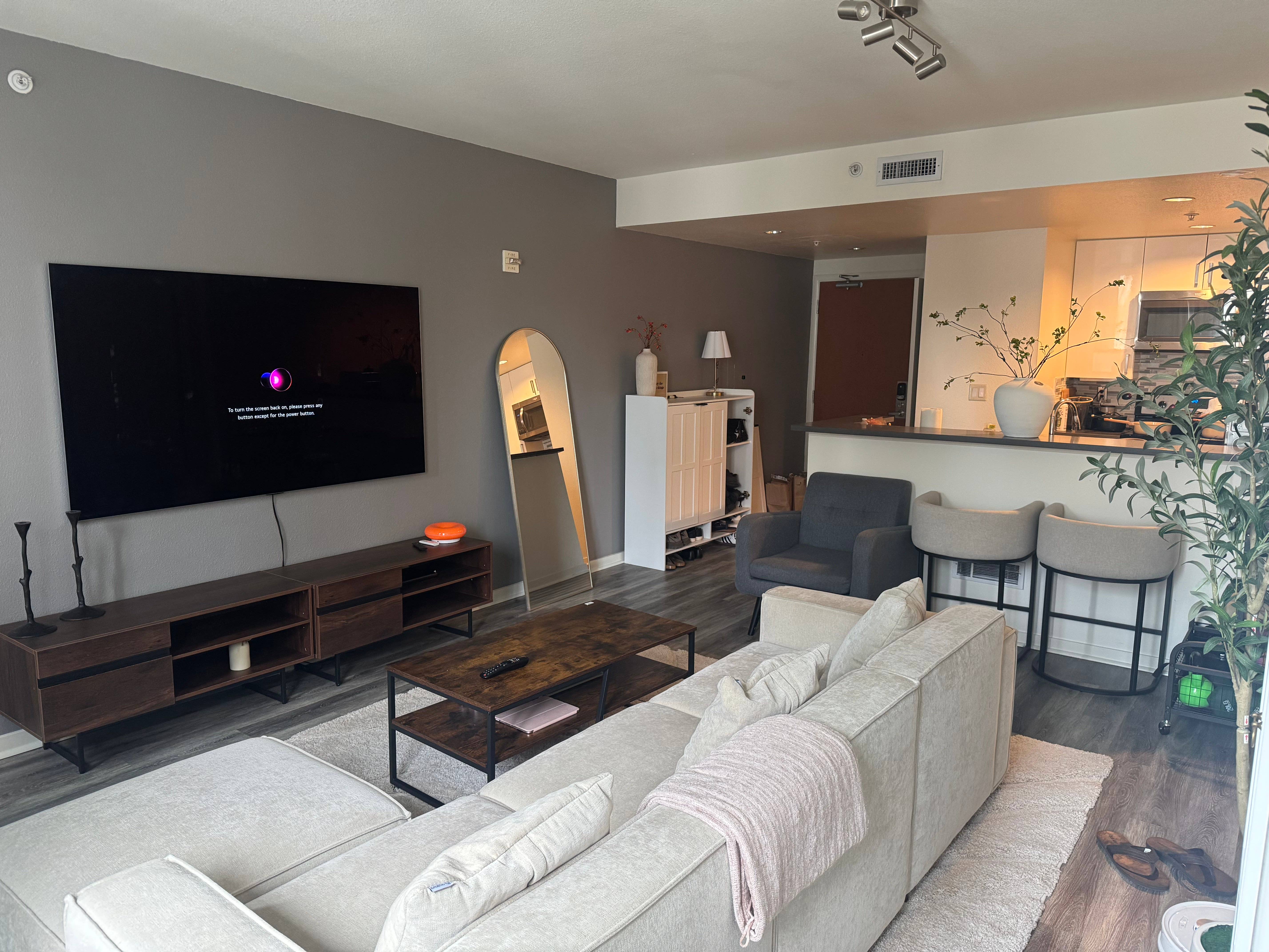 Furnished apartment at Rincon Hill