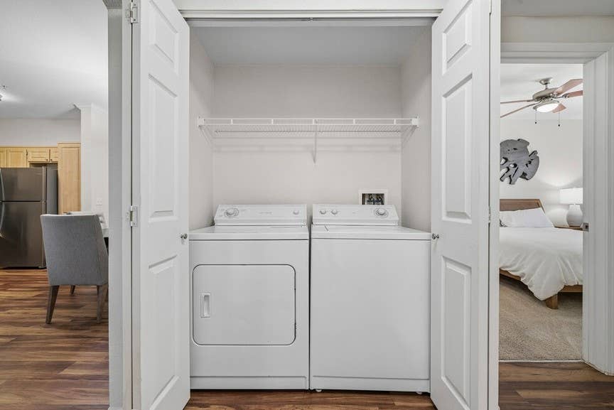 Furnished Room, Bath, Util. Folsom