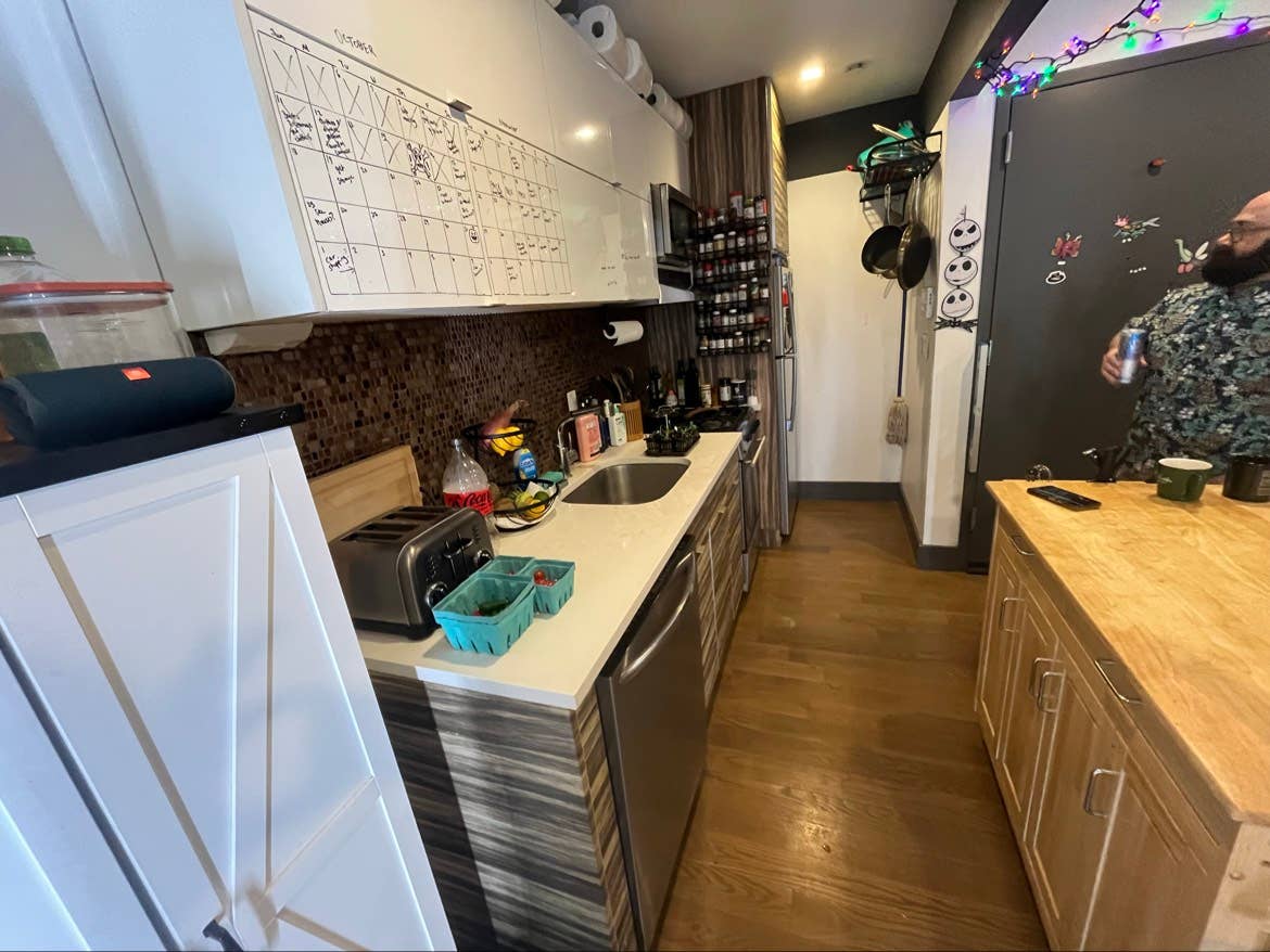 2 Bed/1 bath in ridgewood off LM