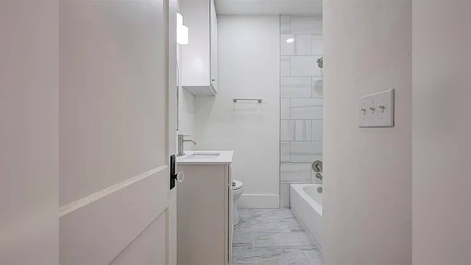 3/2 Remodeled House - Option Lease