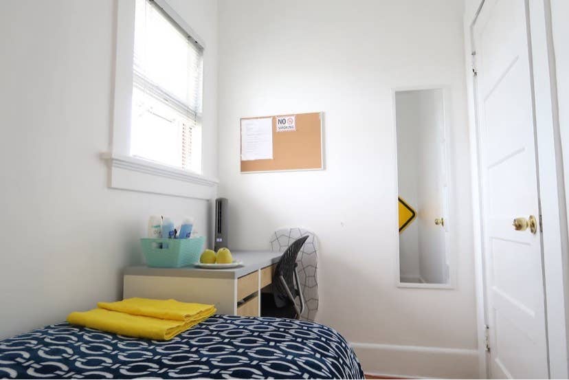 Small Private Room near DTLA, Ktown