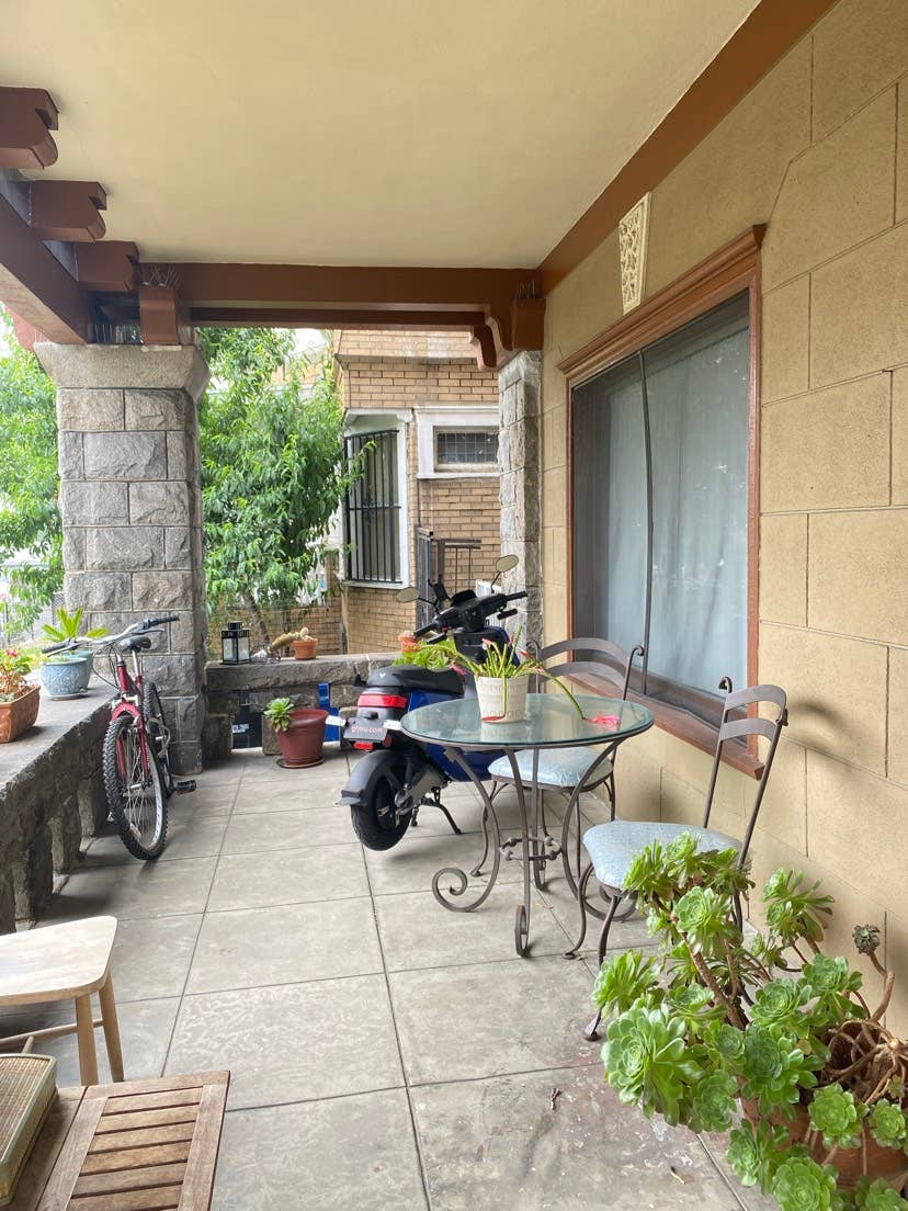 Small Private Room near DTLA, Ktown