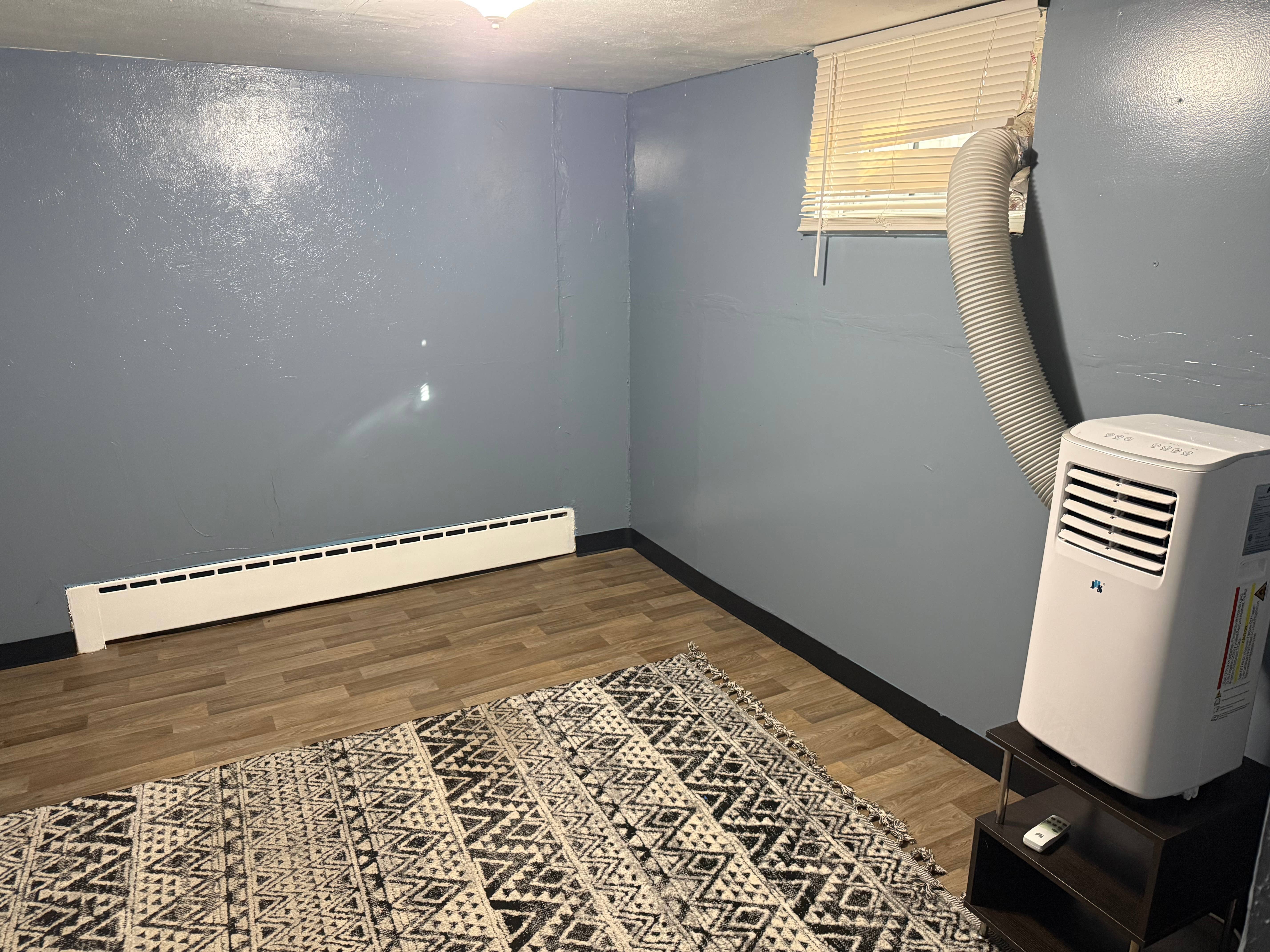 800 SW Denver utilities included