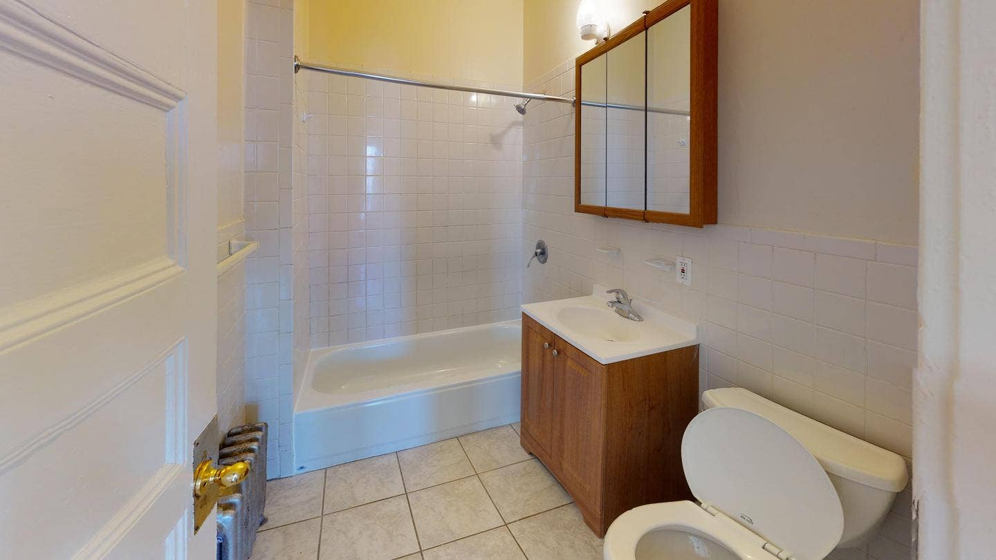 1 BR in Boston