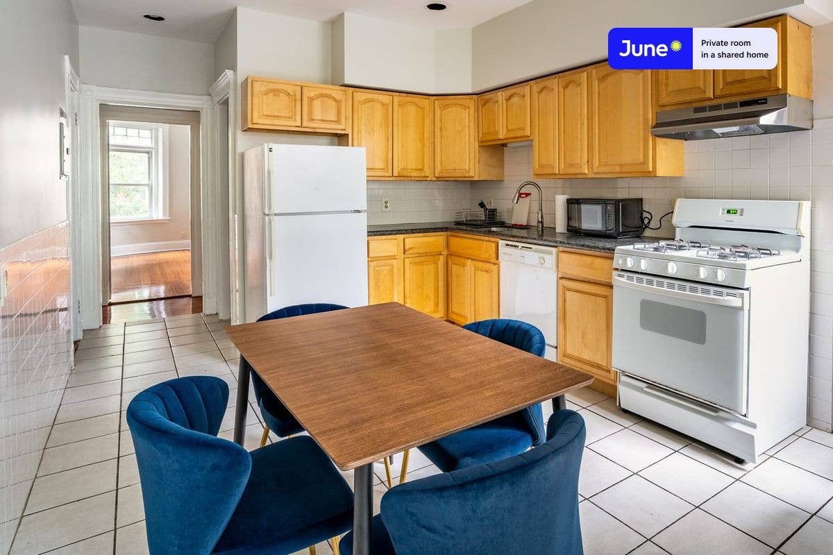 4 BR in Boston