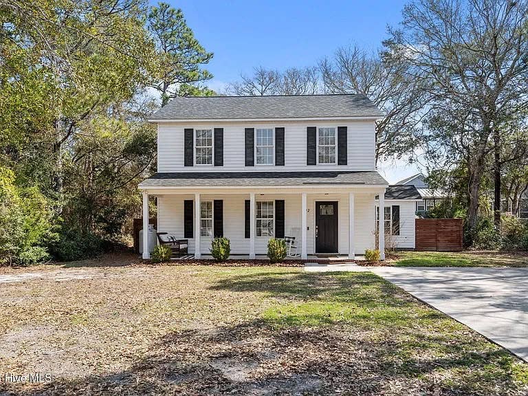 READYTOMOVEIN 3BD AND 3BATH