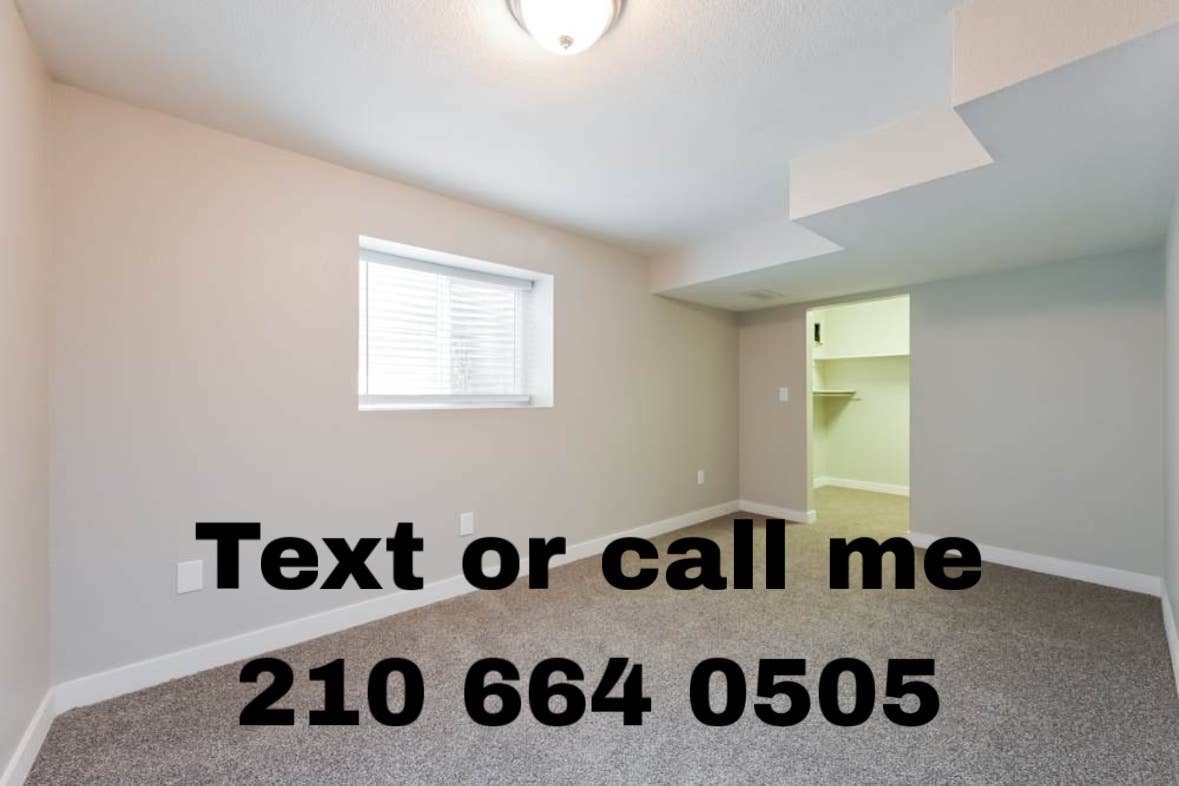 LARGE MASTER BEDROOM AVAILABLE