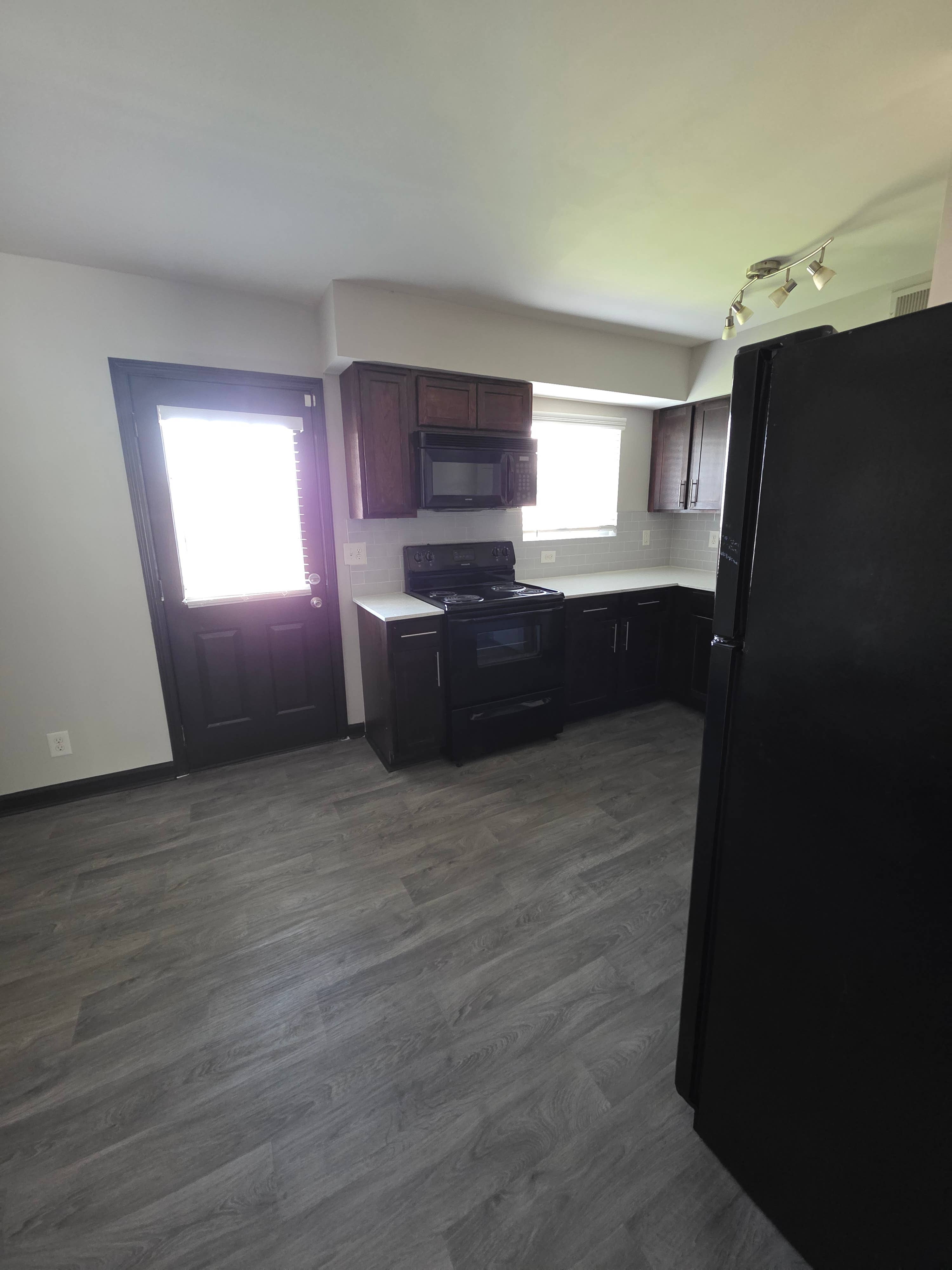 Looking for female roommate!