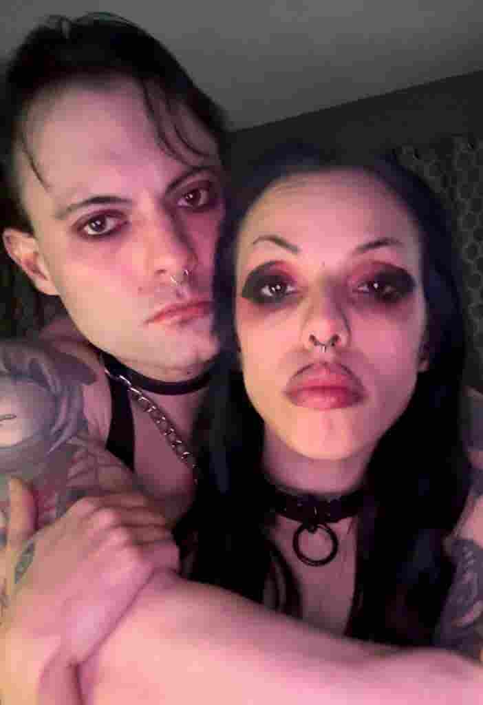 Couple looking for room