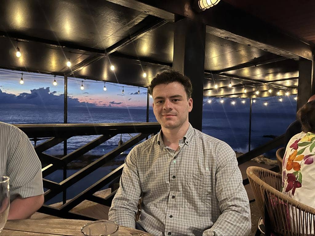 27 years old, from Boston suburbs