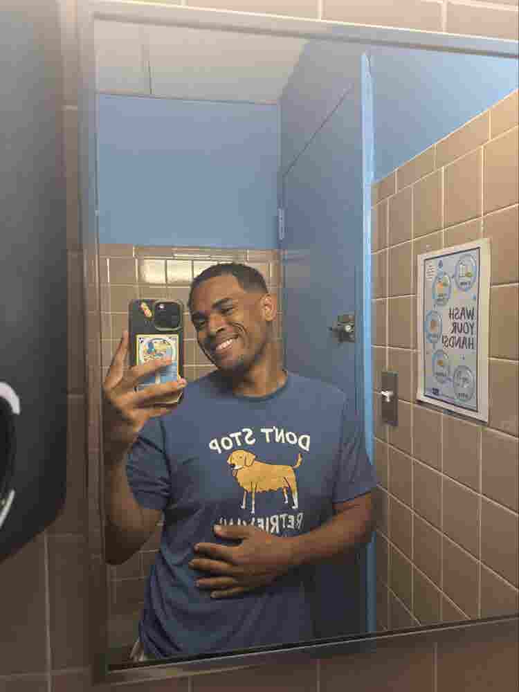 Looking for a room and great ppl