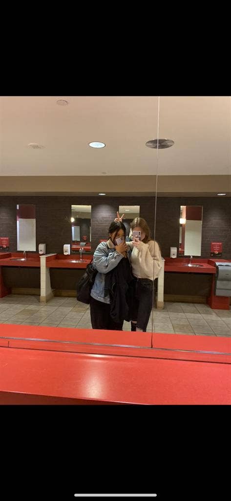 Looking for 2 available rooms