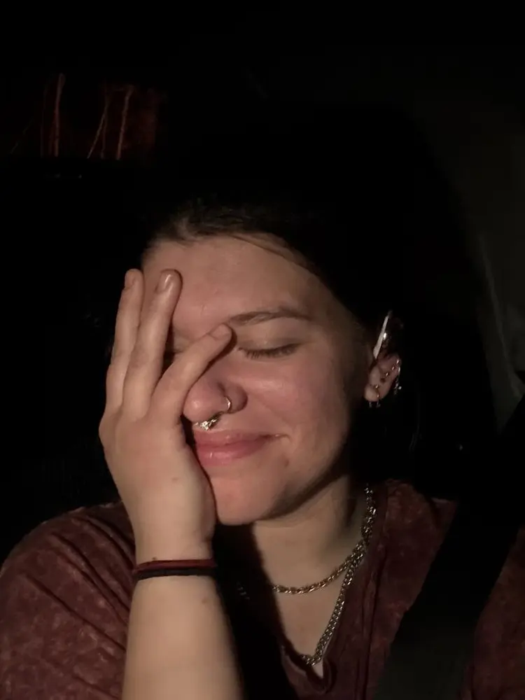 Chill and Pet-Loving Roomie Request