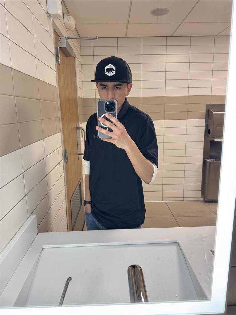 Room or Studio
Needed