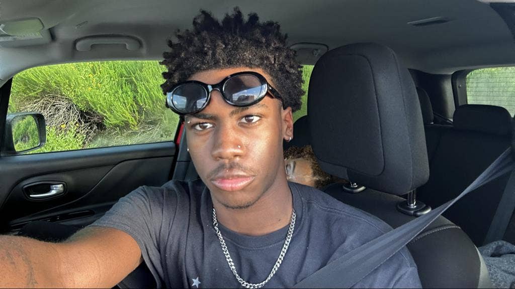 Couple Looking for Room