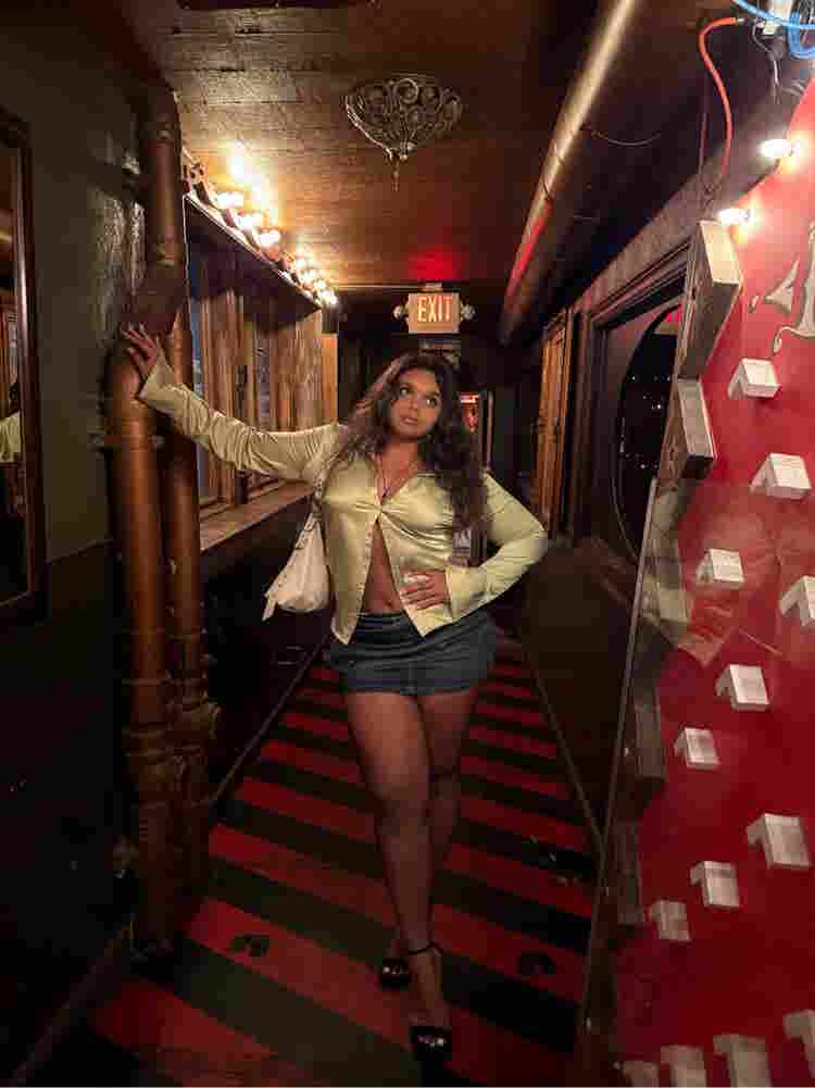 FEMALE ROOMMATE DTLA APT SEPTEMBERR