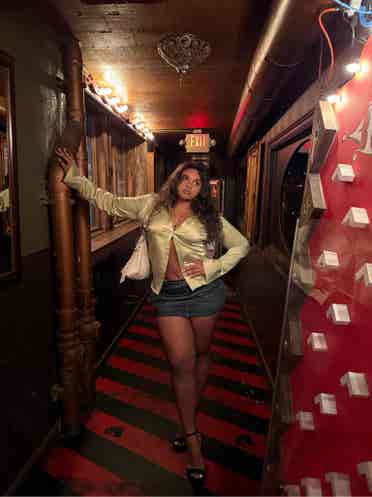 FEMALE ROOMMATE DTLA APT SEPTEMBERR