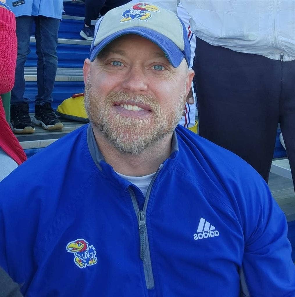 Full-time student/worker needs room