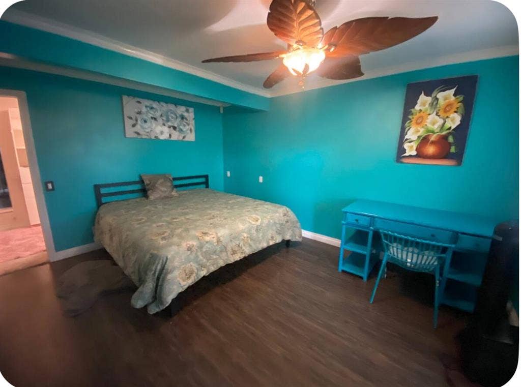 Studio/Bedroom with Bathroom