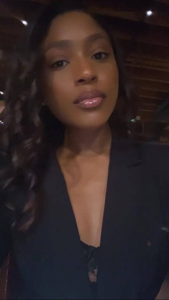 Flight Attendant Seeking Room