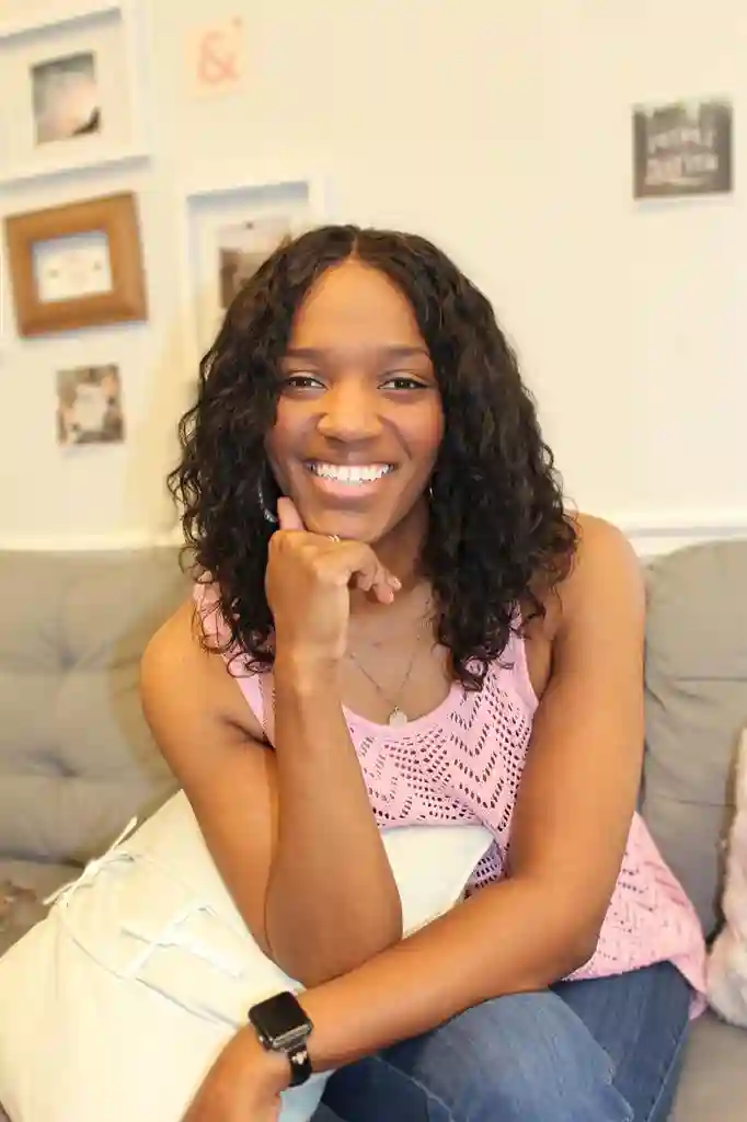 One Room - Mom & her kids