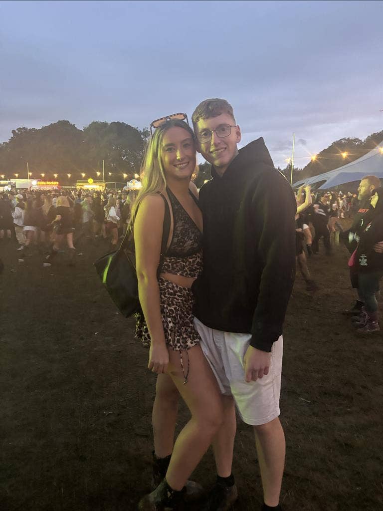 Irish couple looking for apartment