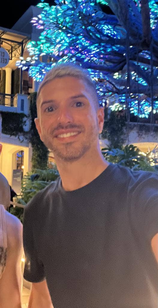 Professional male looking for room