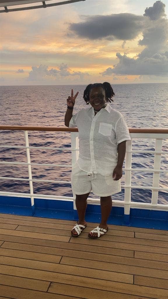 Hi,Chasity the best roommate ever!