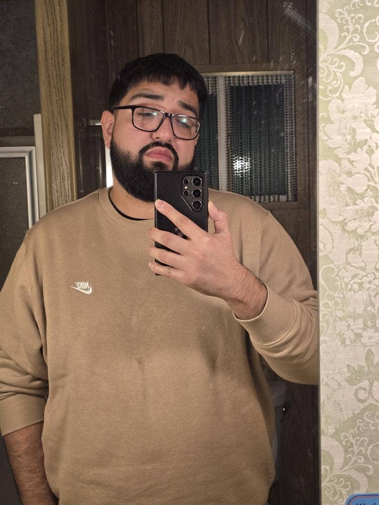 Looking for a roomate