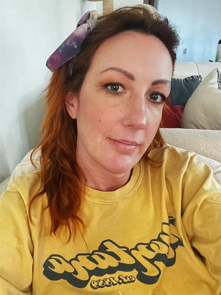 Friendly , quiet , mature female