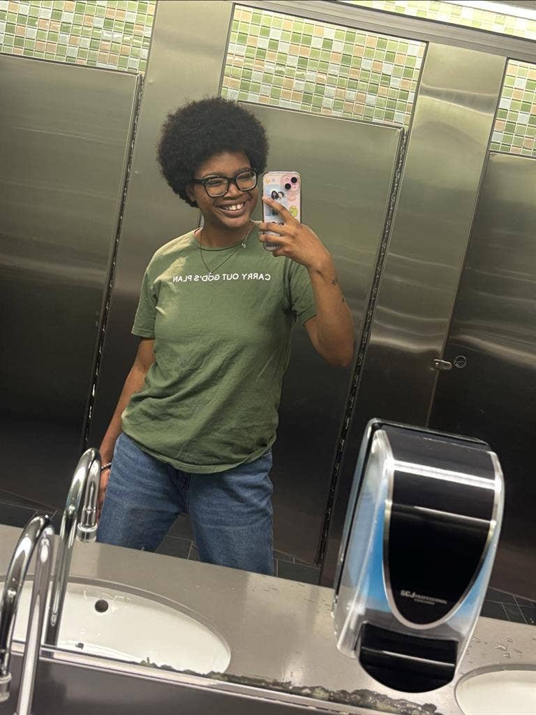 Looking for a roommate or room !