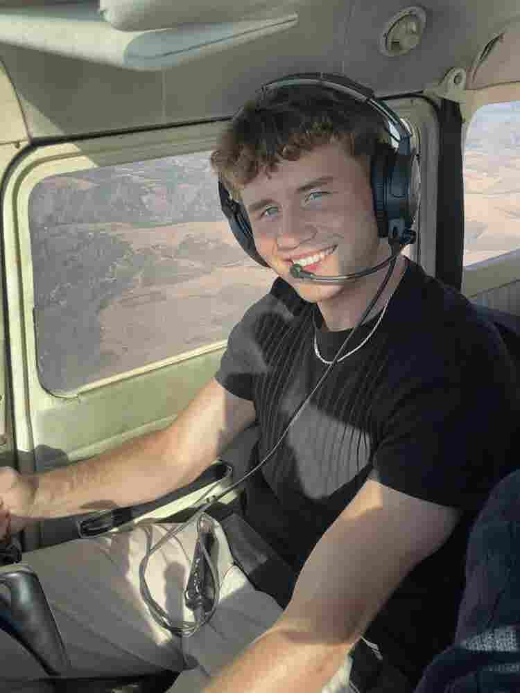 Pilot looking for shared space