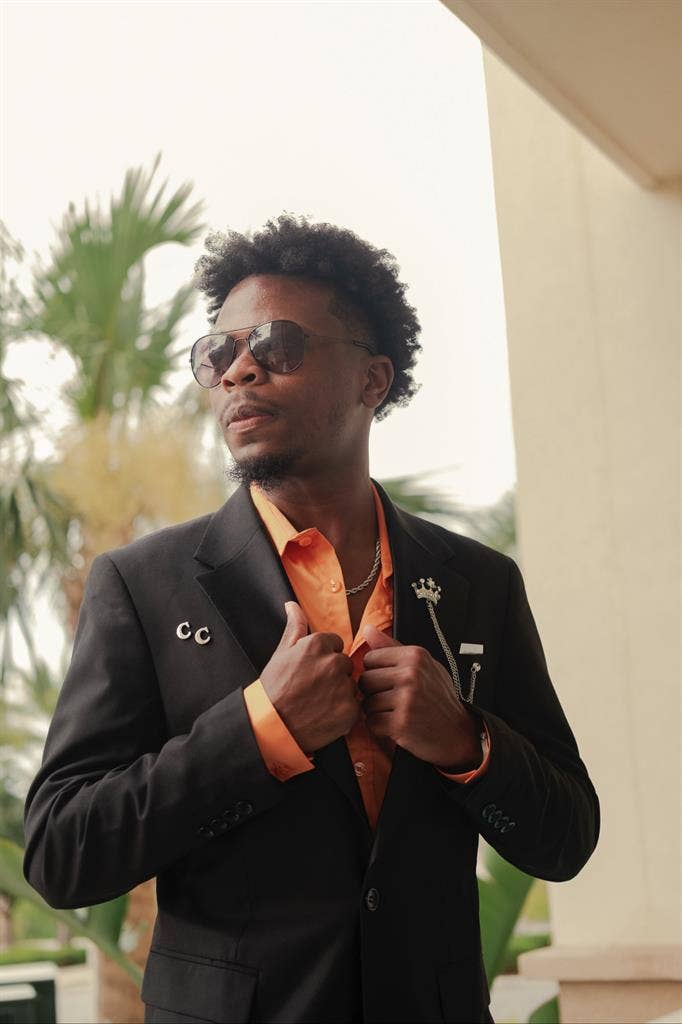 Looking for room by Jan.th