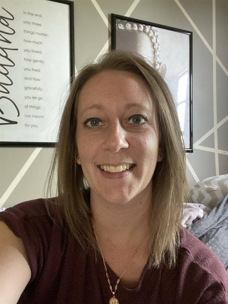 Room Needed/Roommate Search