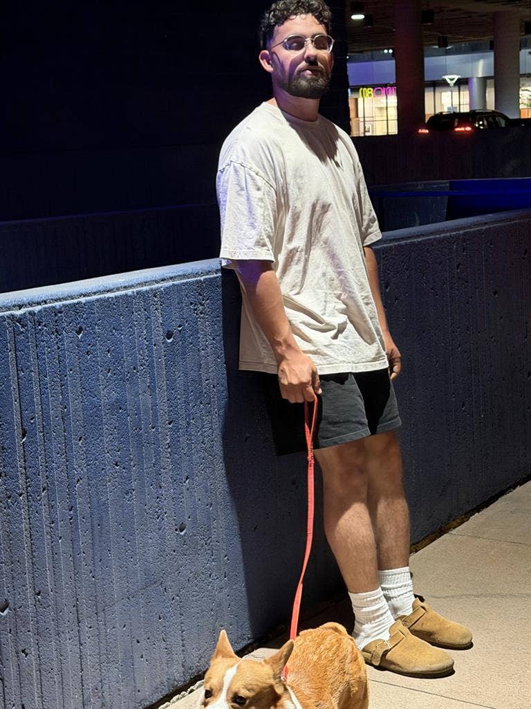 Looking for roommate, dude or girl