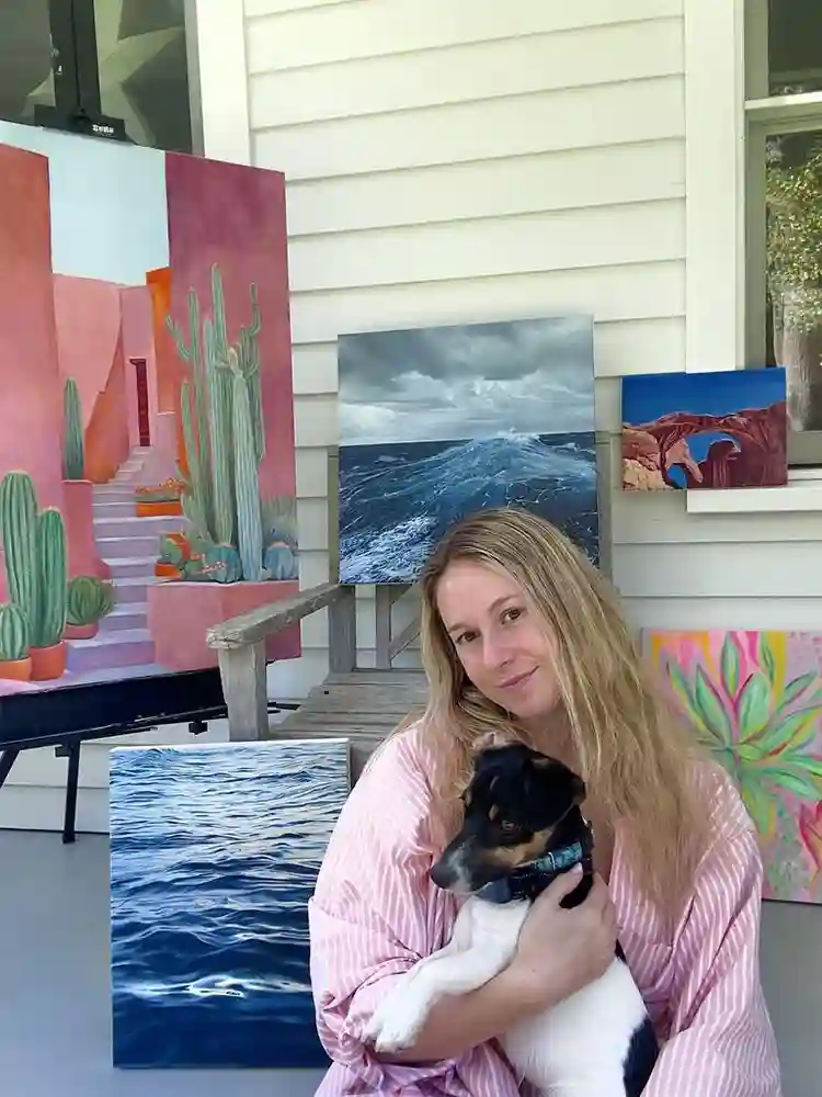 I’m Liza, , looking for a room :)