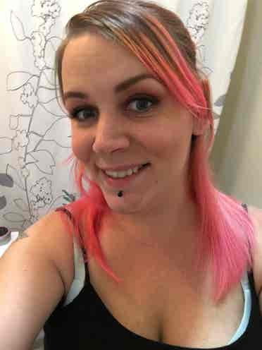 Looking for room with female(s)