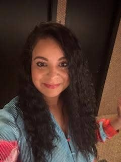 Professional Female Seeks Room
