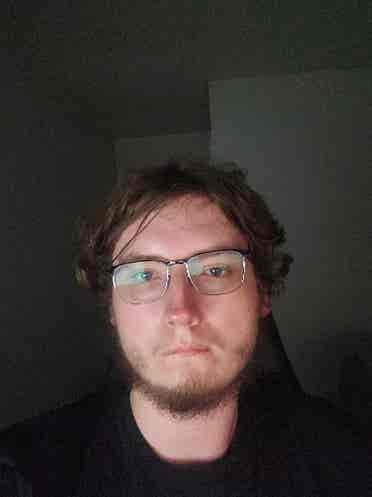 Looking for a room or lease one
