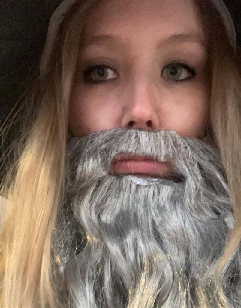 3 cool cats looking for a room